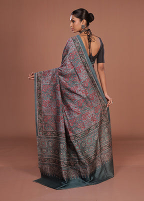 Grey Tussar Silk Saree With Blouse Piece