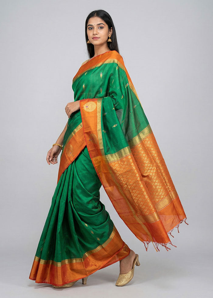 Green Handloom Kanjivaram Pure Silk Saree With Blouse Piece