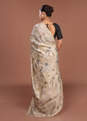 Cream Tussar Silk Saree With Blouse Piece
