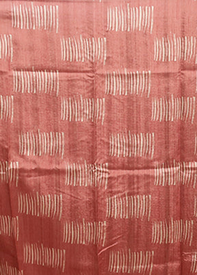 Cream Tussar Silk Saree With Blouse Piece