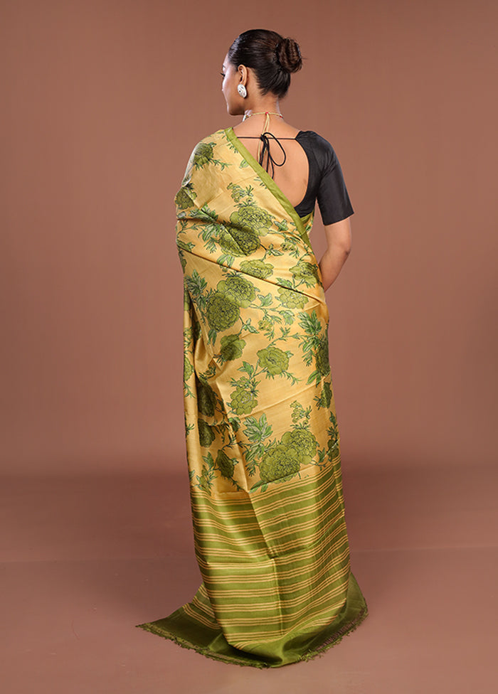 Cream Printed Silk Saree Without Blouse Piece