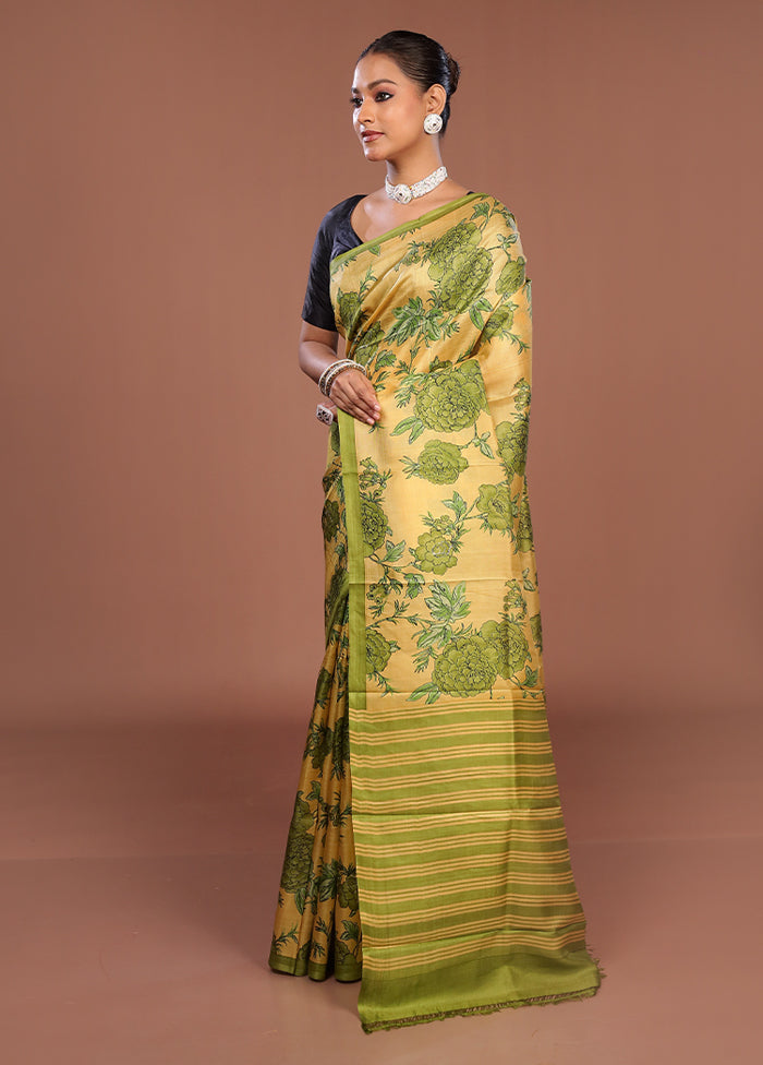 Cream Printed Silk Saree Without Blouse Piece
