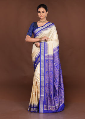 Cream Handloom Bomkai Pure Silk Saree With Blouse Piece