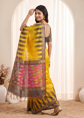 Yellow Handloom Kanjivaram Pure Silk Saree With Blouse Piece