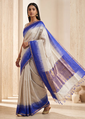 Cream Handloom Kanchipuram Pure Silk Saree With Blouse Piece