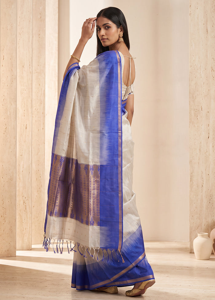 Cream Handloom Kanchipuram Pure Silk Saree With Blouse Piece