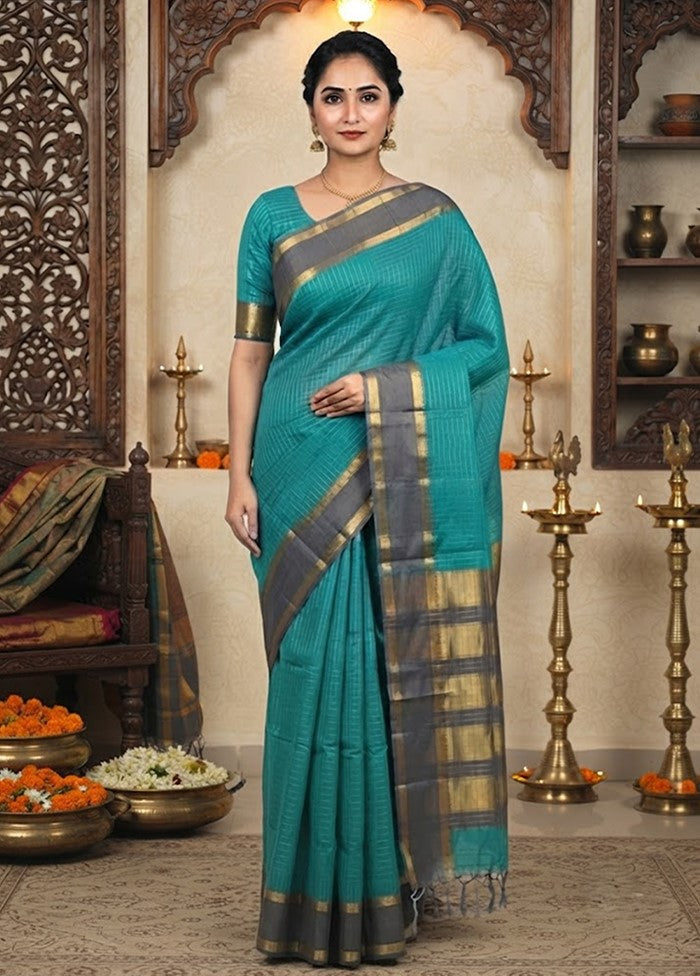 Green Handloom Kanjivaram Pure Silk Saree With Blouse Piece