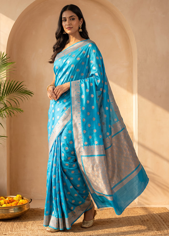 Blue Katan Silk Saree With Blouse Piece