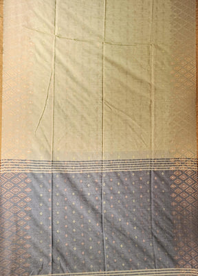 Cream Matka Silk Saree With Blouse Piece