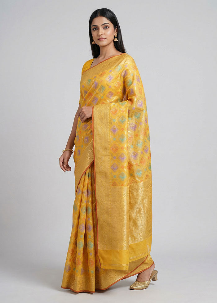 Yellow Cotton Saree With Blouse Piece