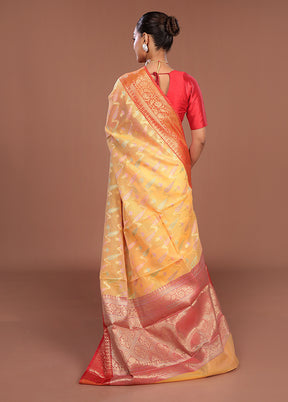 Yellow Cotton Saree With Blouse Piece