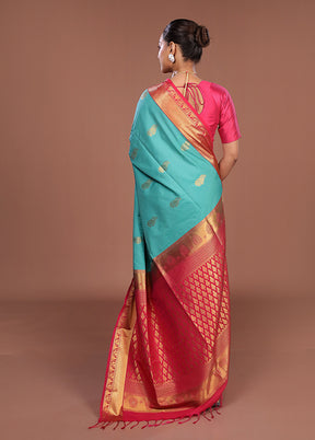 Green Kanjivaram Silk Saree With Blouse Piece