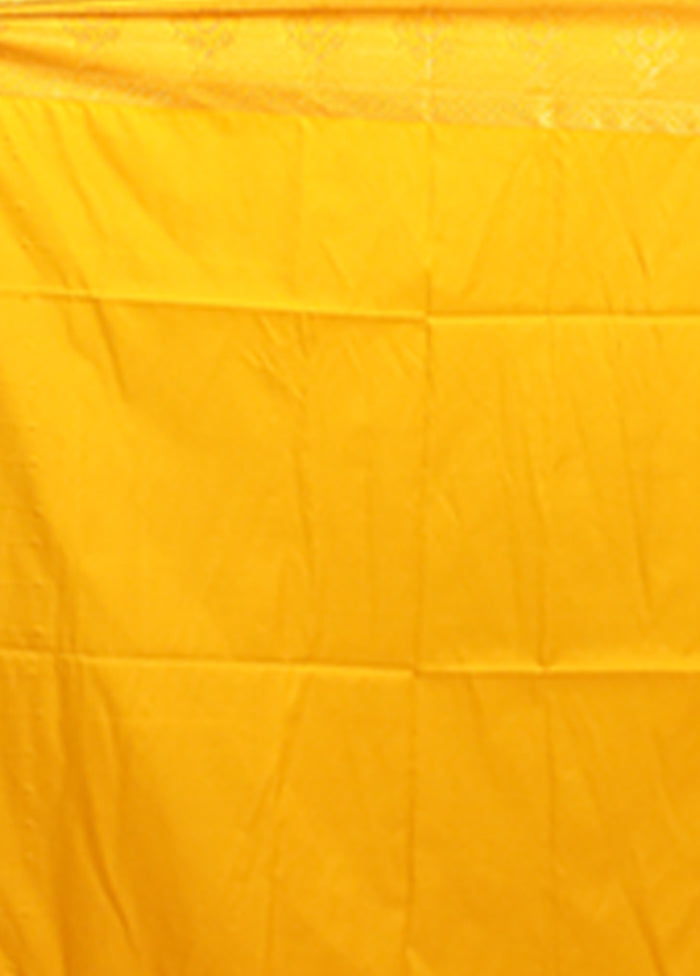 Cream Kanjivaram Silk Saree With Blouse Piece
