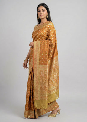 Green Handloom Tanchoi Pure Silk Saree With Blouse Piece