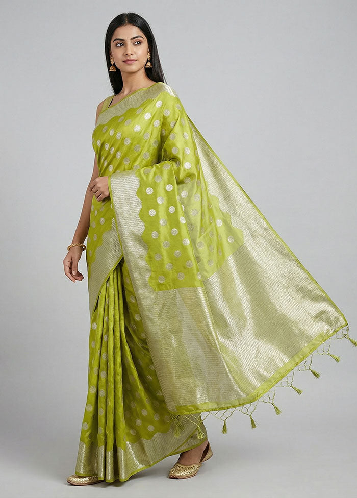 Green Dupion Silk Saree With Blouse Piece