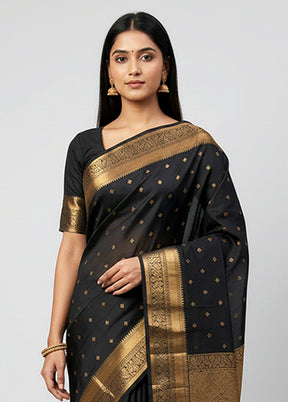 Black Handloom Kanjivaram Pure Silk Saree With Blouse Piece