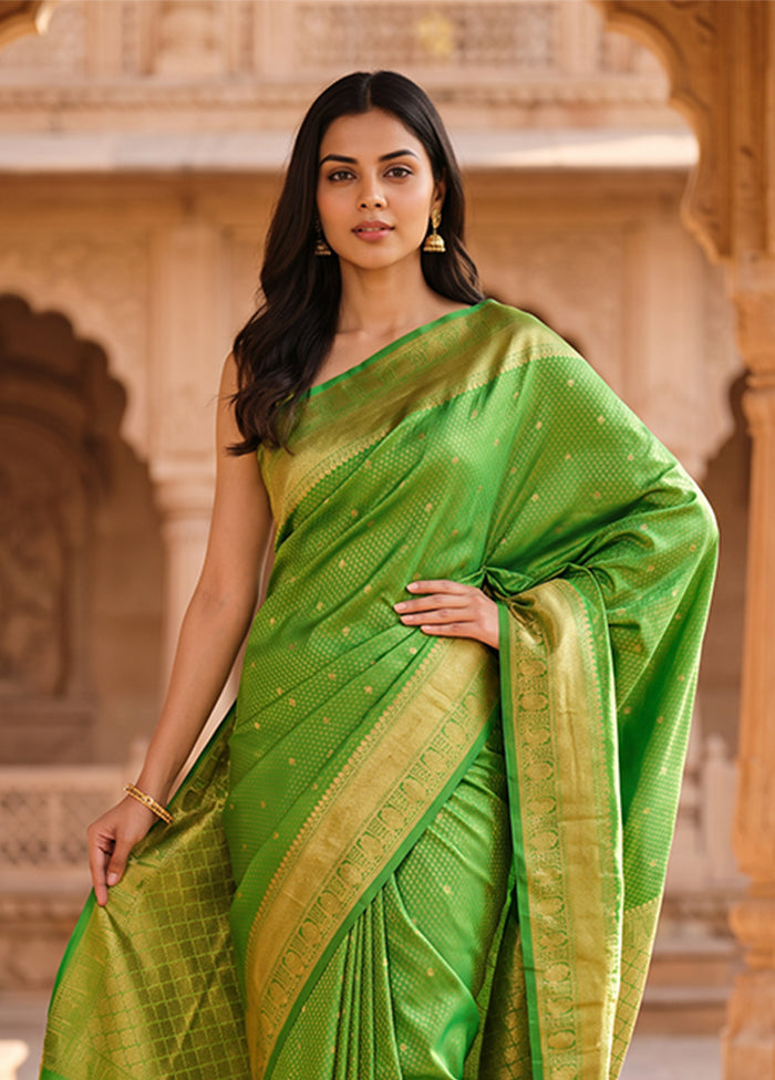 Green Handloom Kanjivaram Pure Silk Saree With Blouse Piece