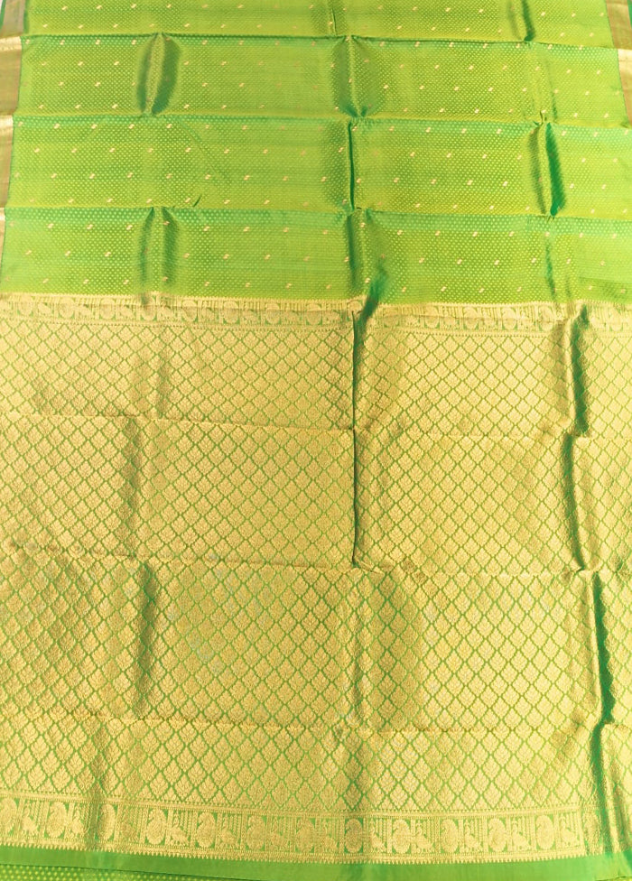 Green Handloom Kanjivaram Pure Silk Saree With Blouse Piece