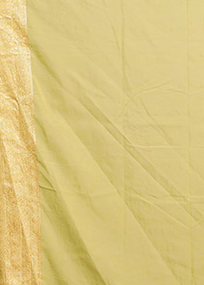 Green Handloom Pure Georgette Saree With Blouse Piece