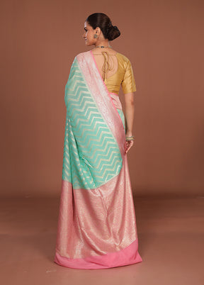 Green Handloom Pure Georgette Saree With Blouse Piece