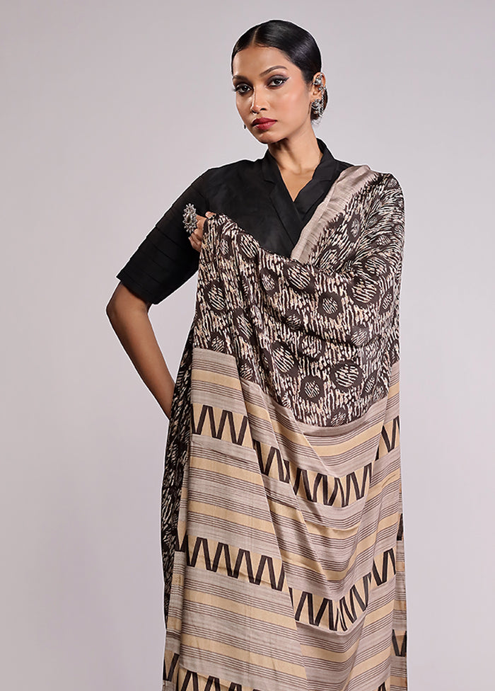 Grey Printed Silk Saree With Blouse Piece