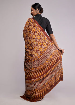 Yellow Printed Silk Saree With Blouse Piece