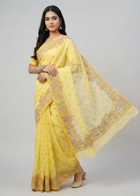 Yellow Pure Cotton Saree With Blouse Piece