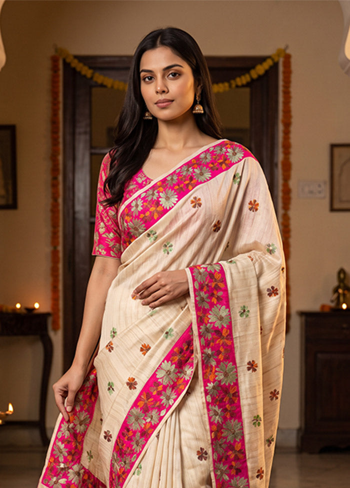 Cream Tussar Silk Saree With Blouse Piece