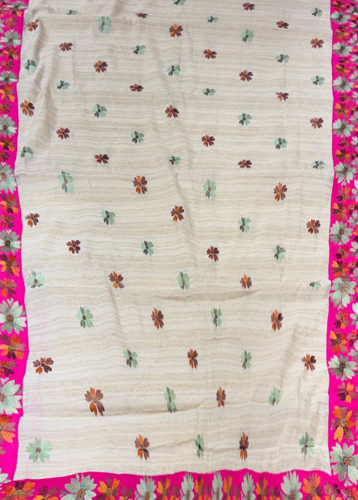Cream Tussar Silk Saree With Blouse Piece