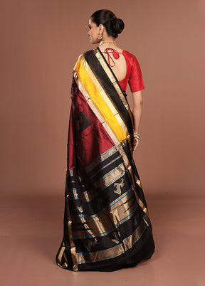 Maroon Handloom Kanchipuram Pure Silk Saree With Blouse Piece