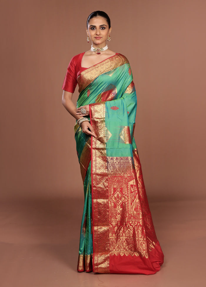 Green Handloom Kanjivaram Pure Silk Saree With Blouse Piece