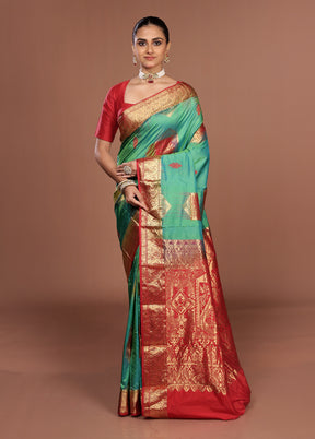 Green Handloom Kanjivaram Pure Silk Saree With Blouse Piece