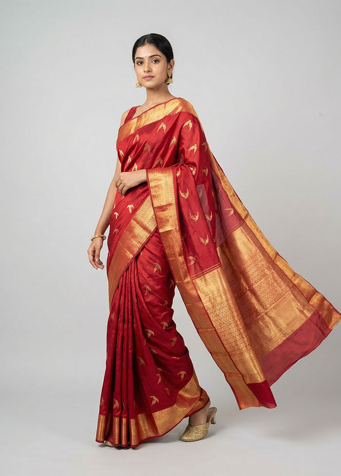 Maroon Handloom Kanchipuram Pure Silk Saree With Blouse Piece