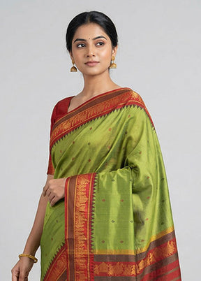 Green Kanjivaram Silk Saree With Blouse Piece