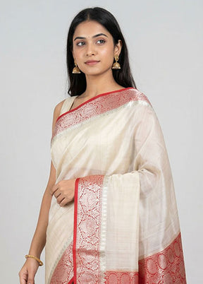 White Handloom Dupion Pure Silk Saree With Blouse Piece