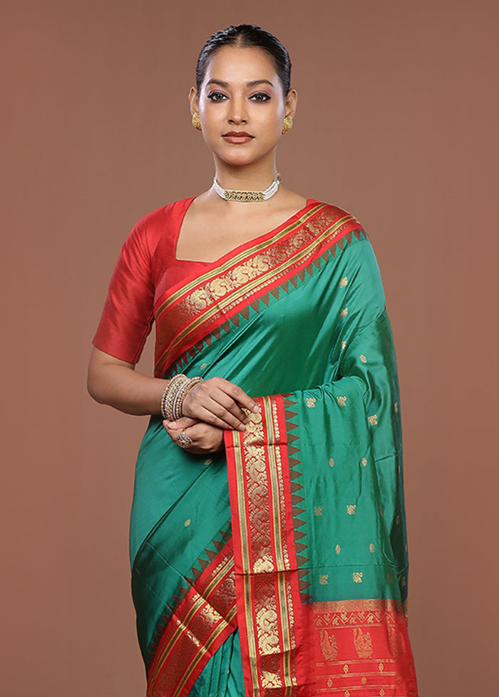 Green Handloom Kanjivaram Pure Silk Saree With Blouse Piece