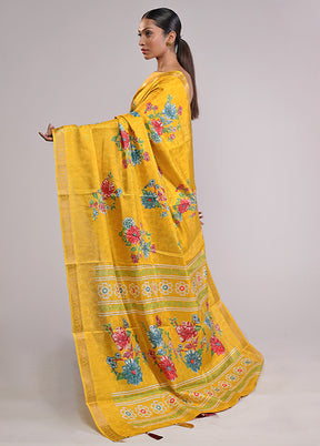 Yellow Dupion Silk Saree With Blouse Piece