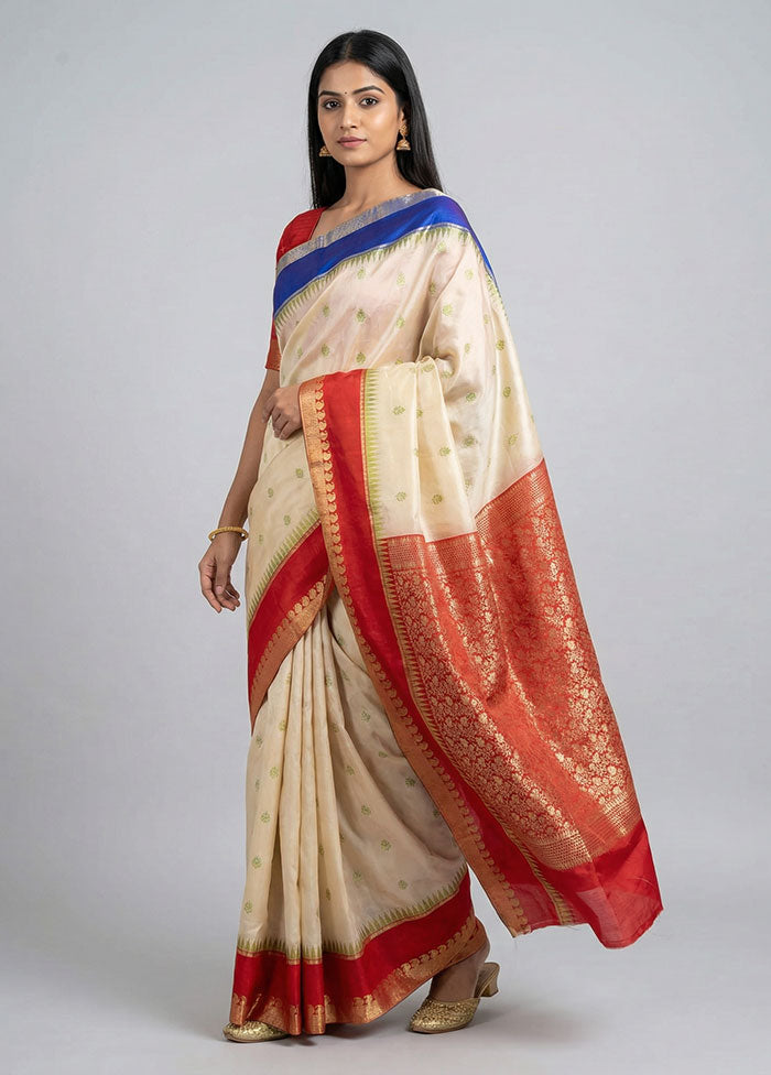White Kanjivaram Silk Saree With Blouse Piece