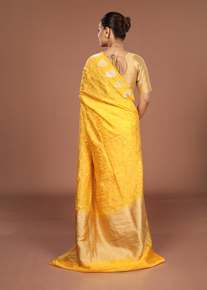 Yellow Georgette Saree With Blouse Piece