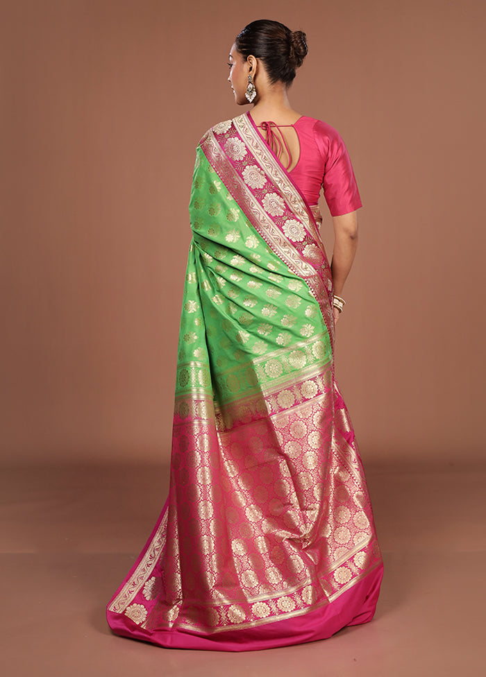 Green Uppada Silk Saree With Blouse Piece
