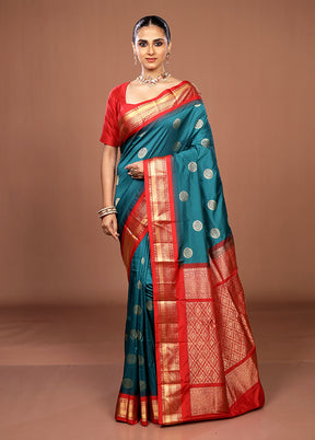 Green Kanjivaram Silk Saree With Blouse Piece