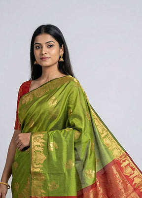 Green Kanjivaram Silk Saree With Blouse Piece