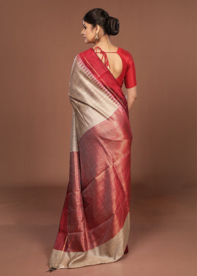 Cream Handloom Tussar Pure Silk Saree With Blouse Piece