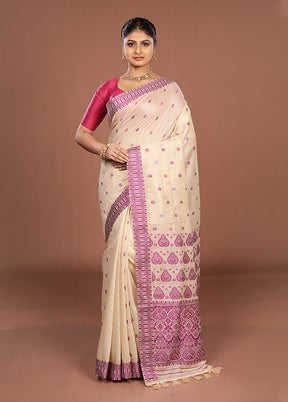 Cream Assam Silk Saree With Blouse Piece