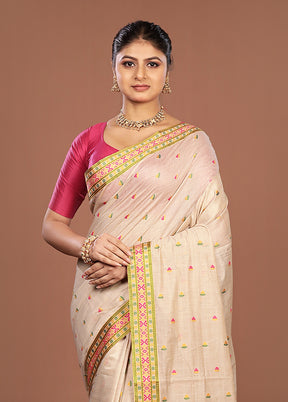 Cream Assam Silk Saree With Blouse Piece
