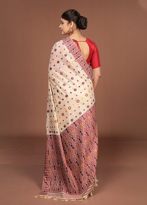 Cream Assam Silk Saree With Blouse Piece
