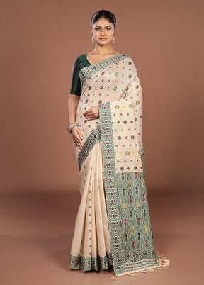 Cream Assam Silk Saree With Blouse Piece