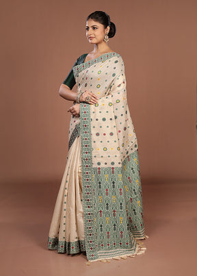 Cream Assam Silk Saree With Blouse Piece