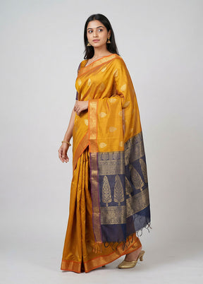 Orange Cotton Saree With Blouse Piece
