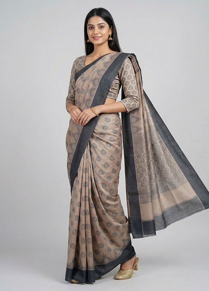 Cream Cotton Saree With Blouse Piece